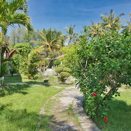 Bunga Bungalows ギリ島 エクステリア 写真