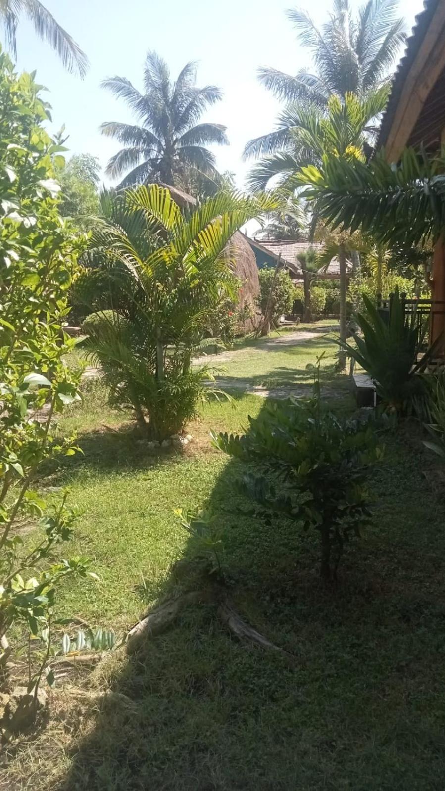 Bunga Bungalows ギリ島 エクステリア 写真