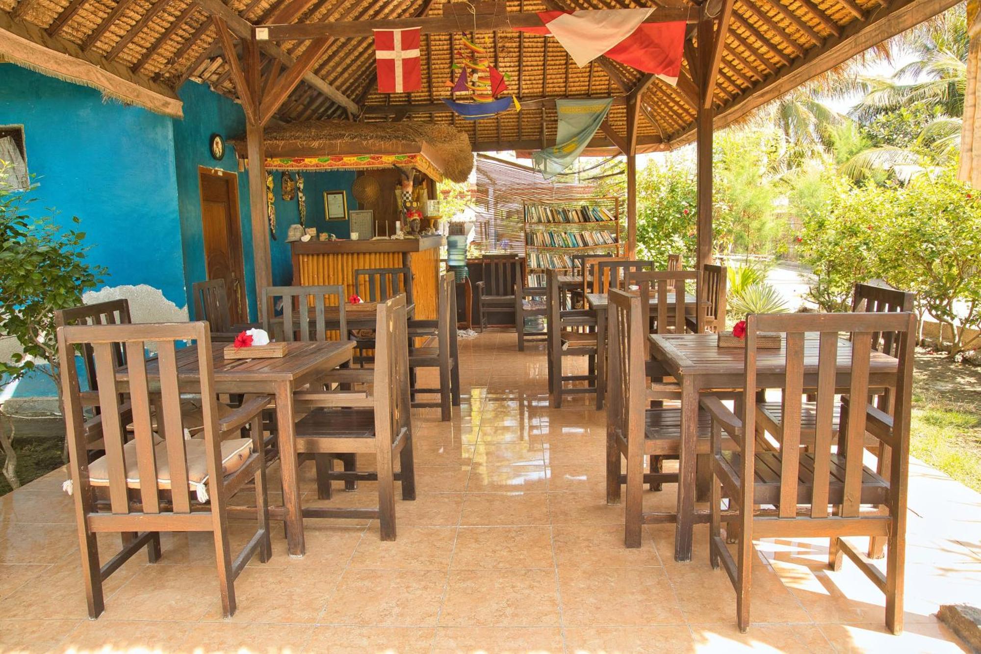Bunga Bungalows ギリ島 エクステリア 写真
