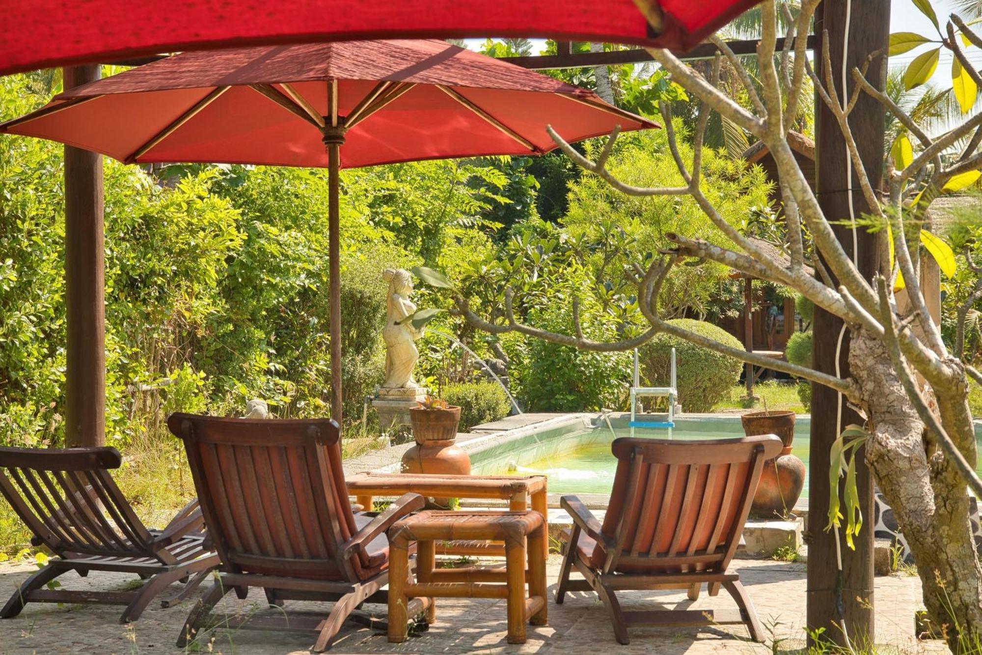 Bunga Bungalows ギリ島 エクステリア 写真